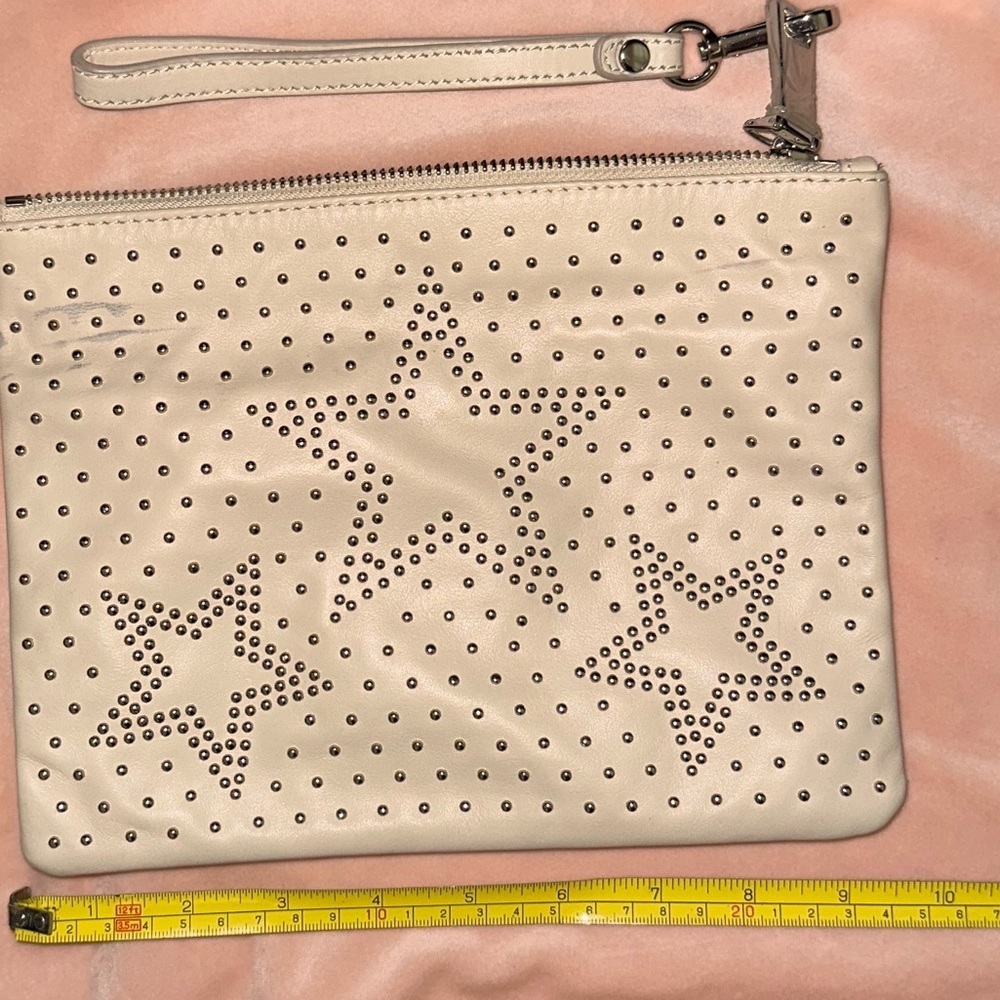 LÍNEA PELLE CLUTCH
